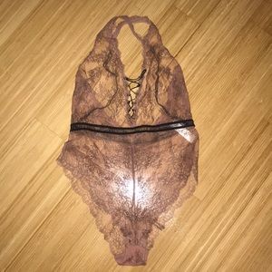 TopShop - Lila Lace-Up Bodysuit size medium, clean